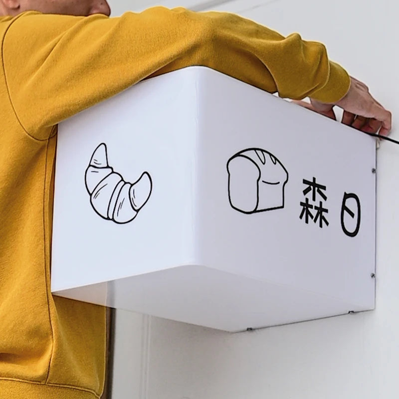 用于户外门标志和广告展示的定制亚克力灯箱