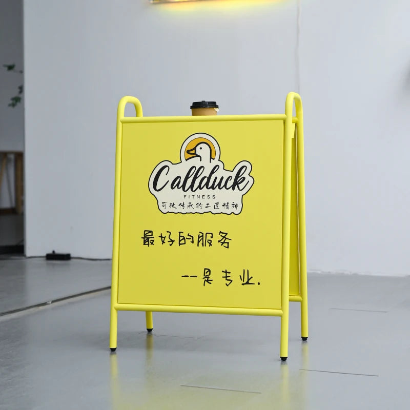 奶油风熟铁油漆广告板，双面地板站立展示板