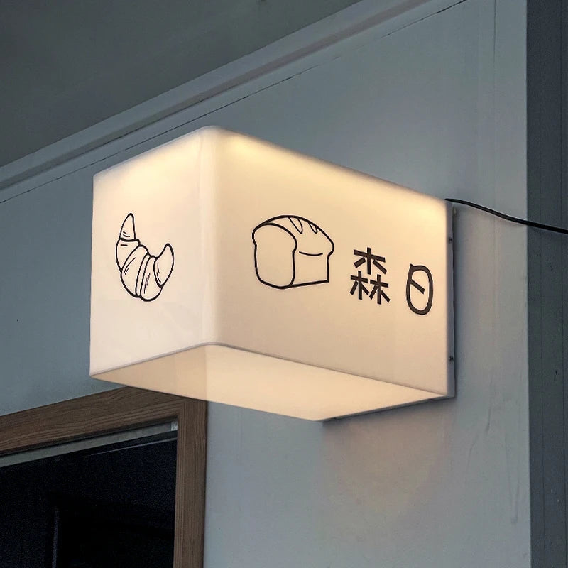 用于户外门标志和广告展示的定制亚克力灯箱