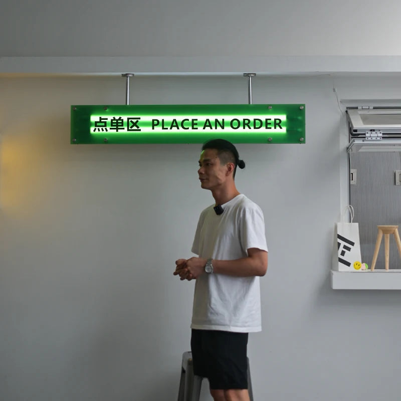 哑光亚克力灯箱、咖啡店、餐厅、服装店、橱窗展示、收银台、悬挂发光二极管照明标志