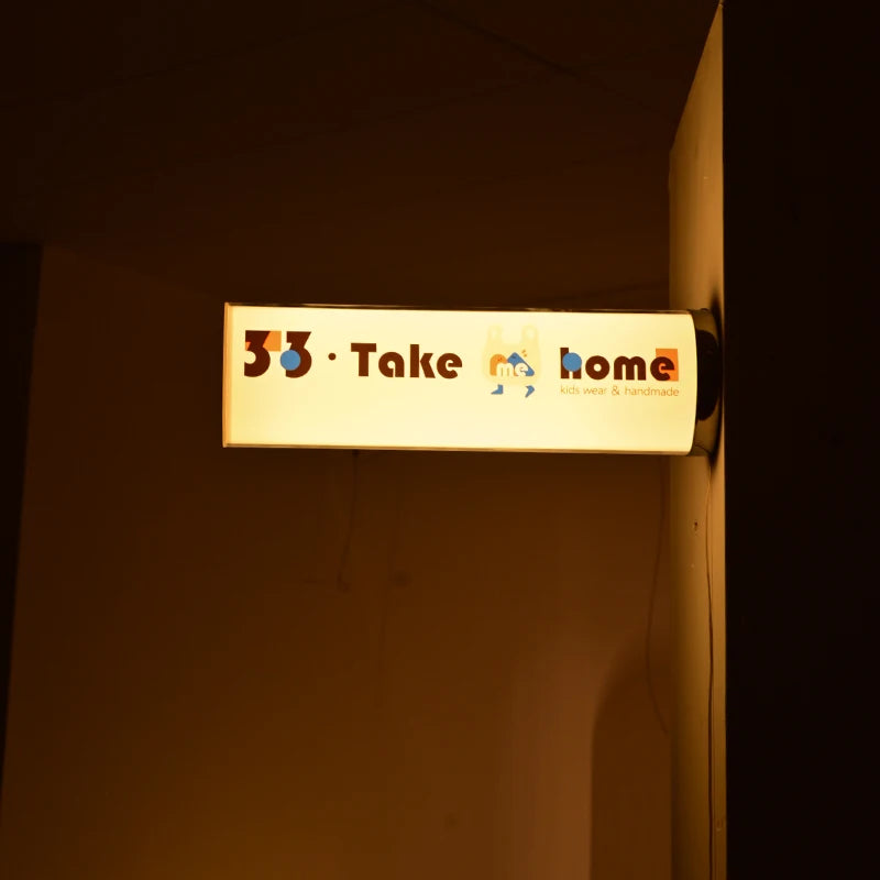 侧挂圆柱形亚克力灯箱简约风格夜光招牌精致咖啡厅招牌暖光