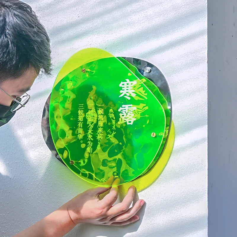 商店经营标志双层不规则亚克力广告牌和墙壁标志创意设计，亚克力板