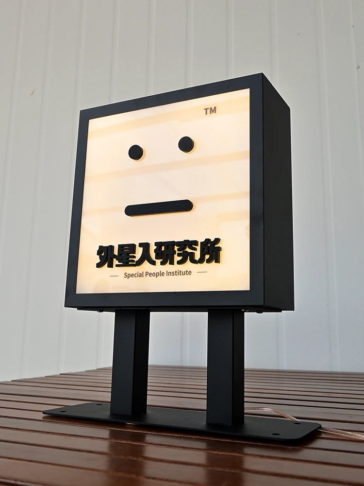 单面广告灯箱显示屏，创意三维文字广告标志
