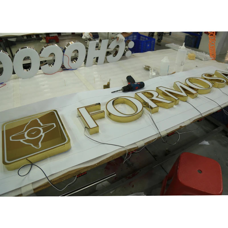 金色边缘3D发光字符发光二极管灯电动广告装饰酒吧婚礼商店建筑医院学校