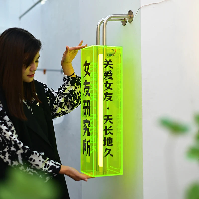 L型亚克力灯箱招牌侧挂广告牌定制多面展示店招牌