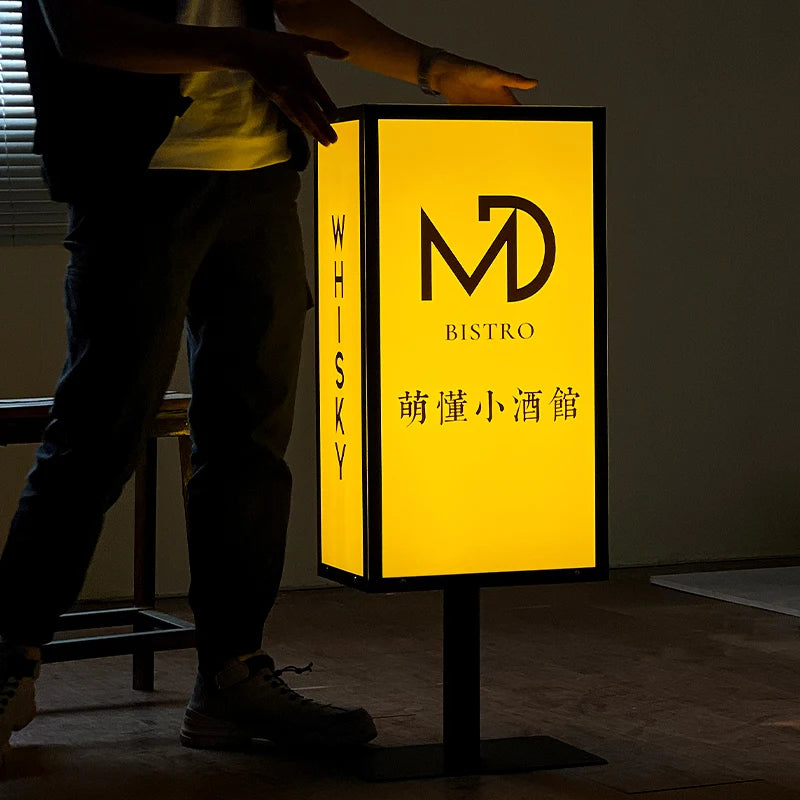 亚克力站立地板灯箱金属底座店户外展示穿体发光灯箱