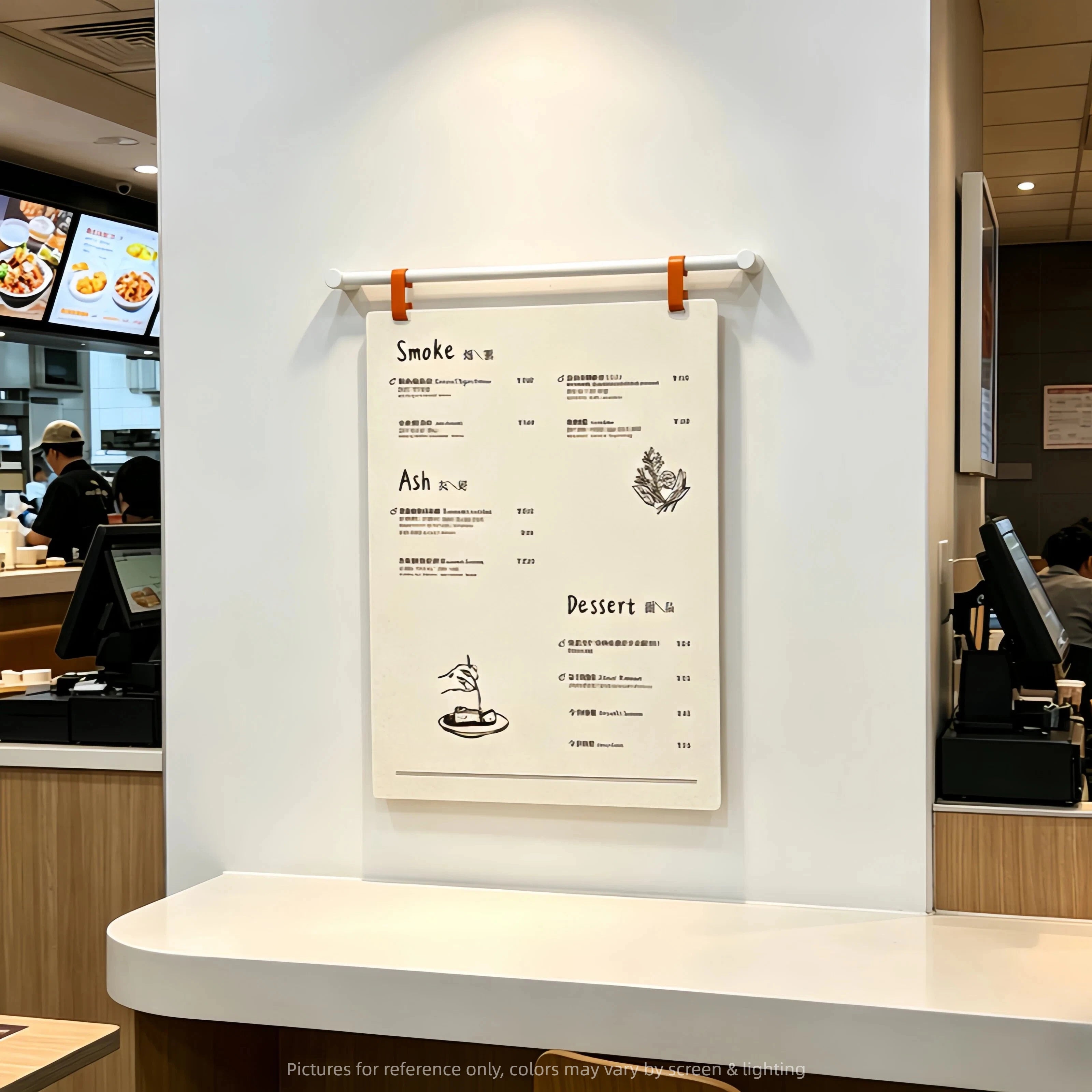 商店入口背景墙展示板上可悬挂吊牌，可定制提示牌