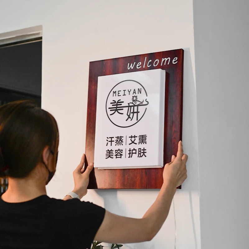 美容美发工作室灯箱发光灯箱显示屏定制