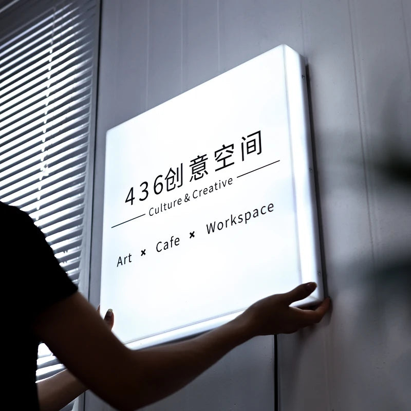 灯可根据客户要求定制，包括亚克力灯箱和发光二极管亚克力标志