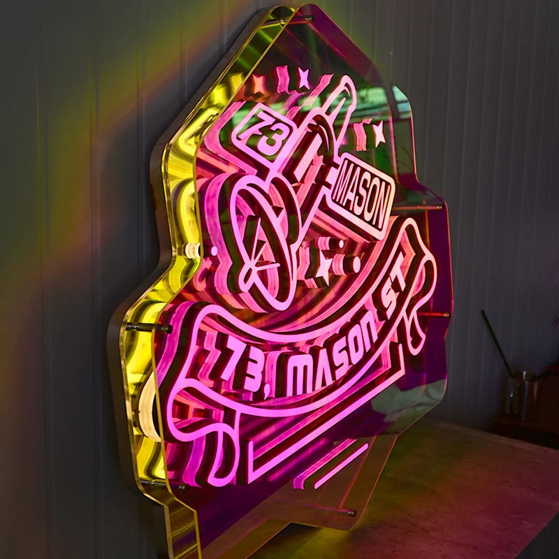 异形千层深渊灯箱广告的深渊镜亚克力灯箱墙上的字母logo